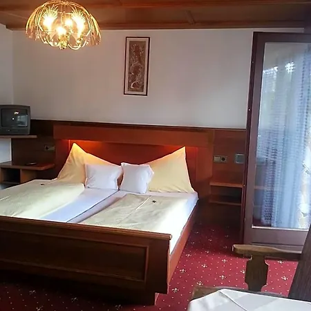 Garni Dietrich Seefeld w Tirolu