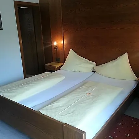 Garni Dietrich Hotel 2*