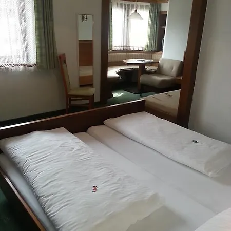 Garni Dietrich Seefeld w Tirolu