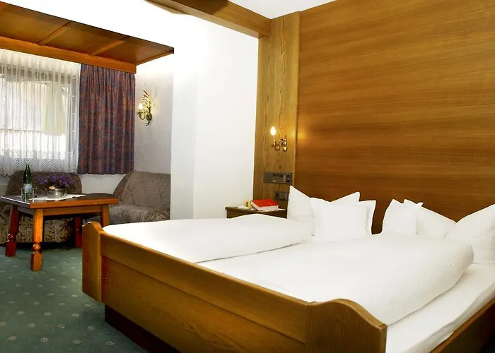 Hotel Garni Dietrich Seefeld in Tirol